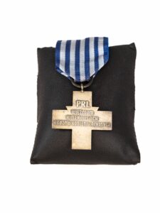 Krzyż Oświęcimski (rewers)