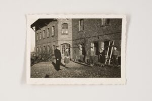 Budynek fabryki mebli w Krobi, fot. NN, 1938